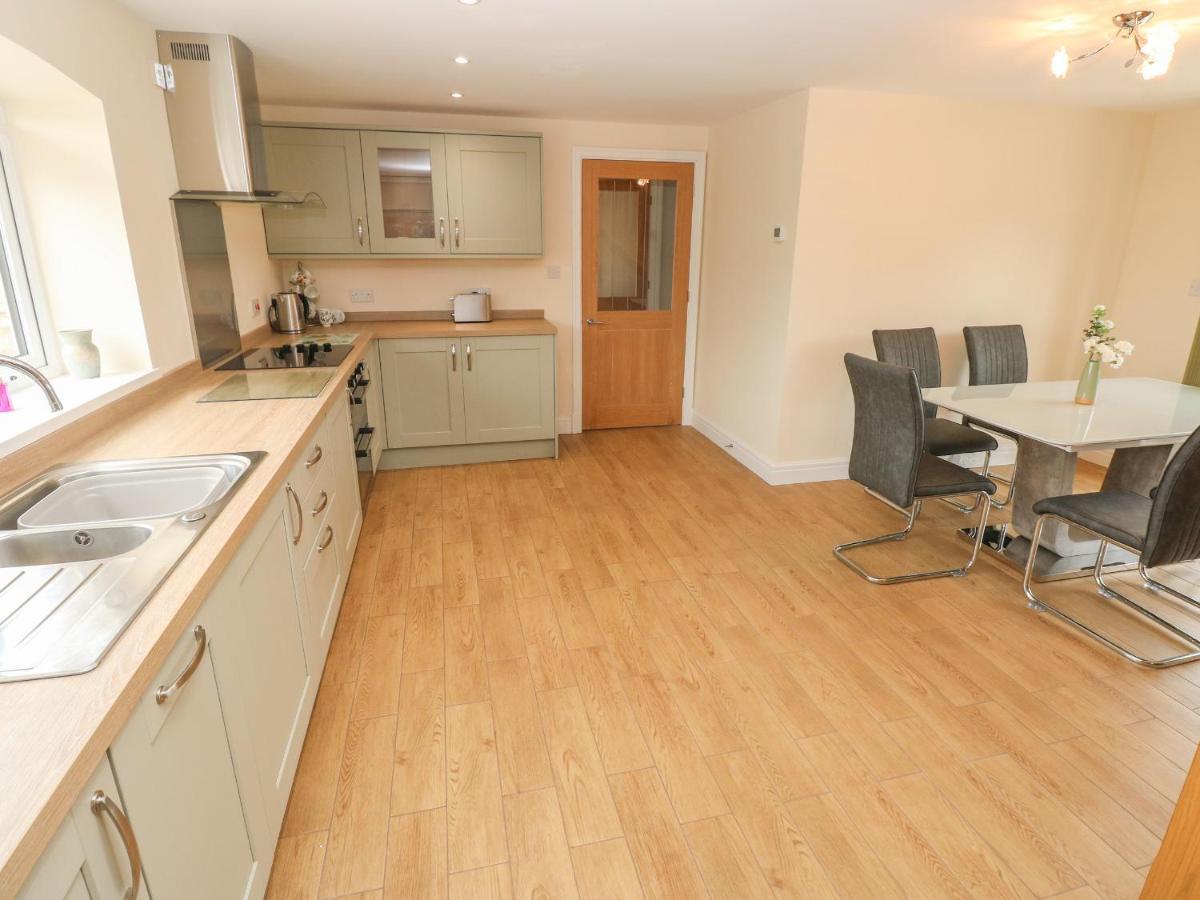 Woodpecker Barn Villa Pontyclun Dış mekan fotoğraf