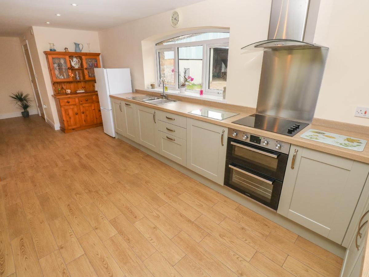 Woodpecker Barn Villa Pontyclun Dış mekan fotoğraf